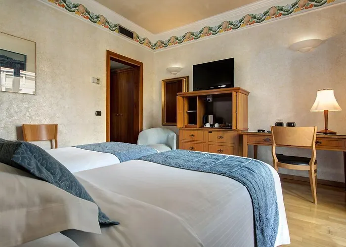 فندق Firenze فيرونا