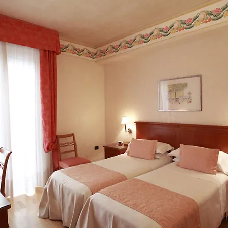 Ferretti Firenze Verona